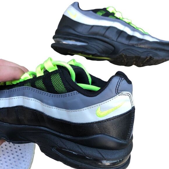 Rare 2018 nike air max 95 black volt size 8.5 - Picture 14 of 16